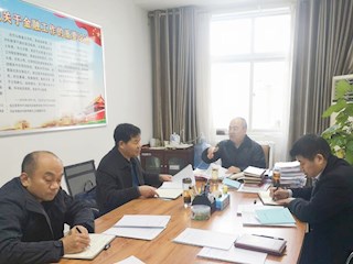 市金融工作局开展宪法学习宣传