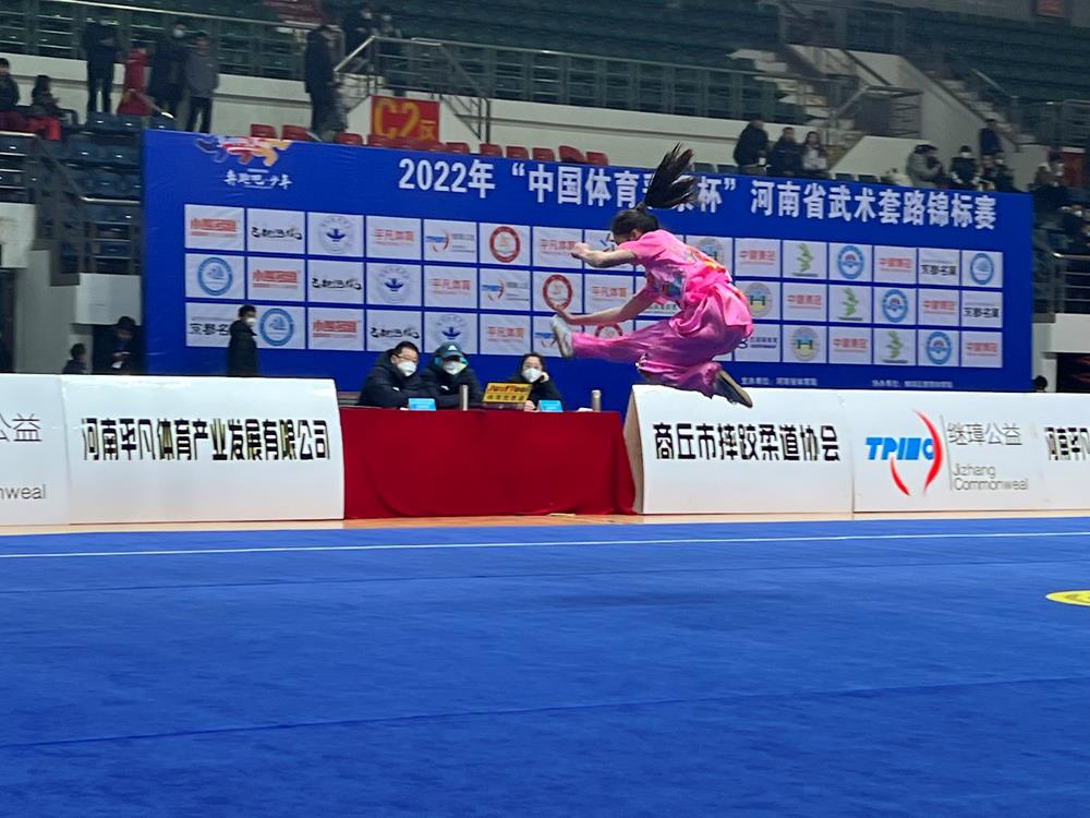 c32c4f06cc5649cdb3c97ed13f577140.jpg