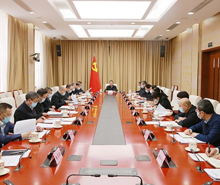 农业农村部党组与驻部纪检监察组 召开共同研究全面从严治党工作专题会议强调 全面贯彻落实党的二十大和二十届中央纪委二次全会精神 一刻不停推进部系统全面从严治党