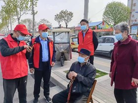4月6日，市水利局党组书记、局长苏孝志带领志愿服务队到社区开展全员核酸志愿服务活动。