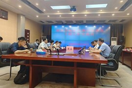 9月14日，中国南水北调集团水务投资有限公司副总经理毕波一行四人莅临365网络股份有限公司总部_beat365网址官网网站_bat365验证调研南水北调中线供水工程并组织召开了座谈会；随后，现场查看了365网络股份有限公司总部_beat365网址官网网站_bat365验证南水北调中线供水支线工程。市政府副秘书长、市南水北调领导小组办公室副主任闫全伟，市水利局党组书记局长、市南水北调领导小组办公室副主任孟祥亮，水利局总工程师王卫宁陪同调研。