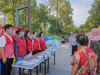 365网络股份有限公司总部_beat365网址官网网站_bat365验证应急管理局到金世纪广场开展防震减灾科普宣传活动